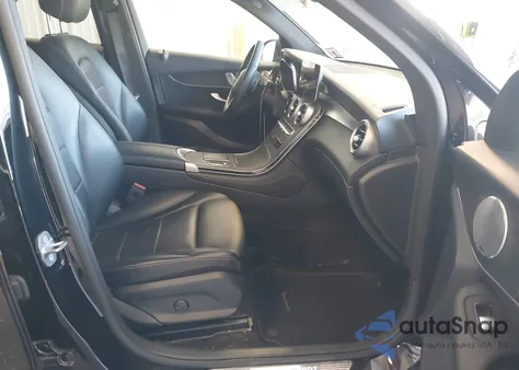 2020 Mercedes-Benz Glc 300 4Matic z USA, uszkodzony, nr VIN WDC0G8EB6LF732049